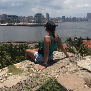 Meet your Posher, Helen